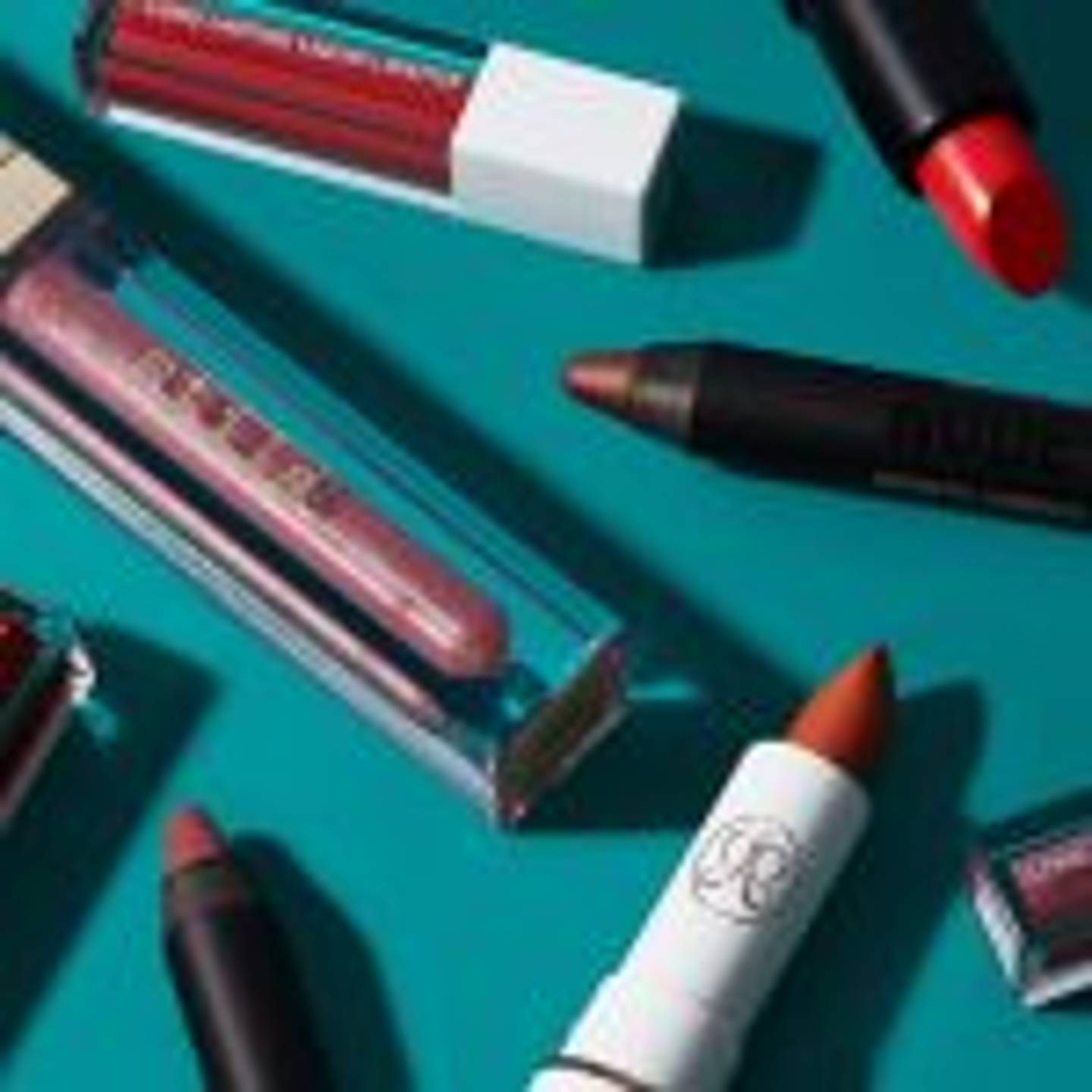 Lips And lipstick for women for at best prices